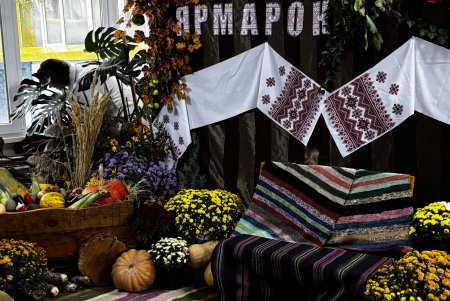 Мэр Одессы проинспектировал восстановление гимназии №125 (фото)