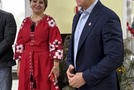 Мэр Одессы проинспектировал восстановление гимназии №125 (фото)