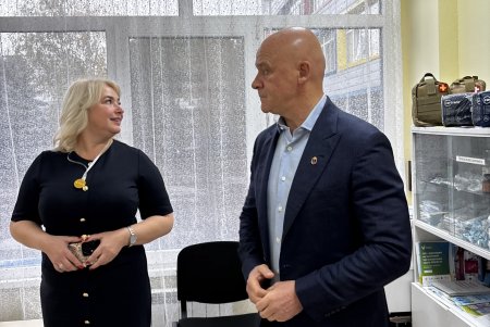 Мэр Одессы проинспектировал восстановление гимназии №125 (фото)