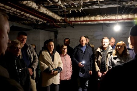 У будинку на проспекті Князя Ярослава Мудрого, 32 поступово відновлюють системи життєзабезпечення (фото) У будинку на проспекті Князя Ярослава Мудрого, 32 поступово відновлюють системи життєзабезпечення (фото)