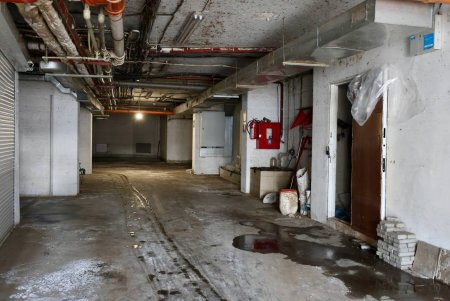 У будинку на проспекті Князя Ярослава Мудрого, 32 поступово відновлюють системи життєзабезпечення (фото) У будинку на проспекті Князя Ярослава Мудрого, 32 поступово відновлюють системи життєзабезпечення (фото)