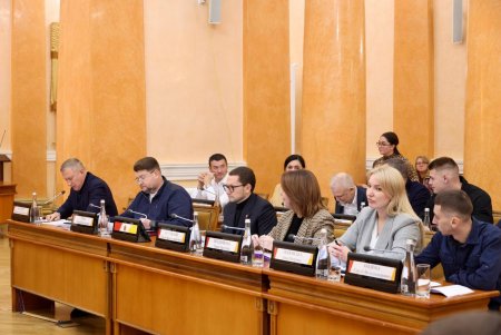 Виконком підтримав тимчасовий порядок меж територій прибирання багатоквартирних будинків (фото)