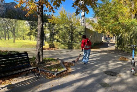 В Одесі стартував перший масштабний суботник у межах місячника чистоти (фото)