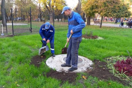 Комунальники проводять технологічне обслуговування устаткування бюветів (фото)