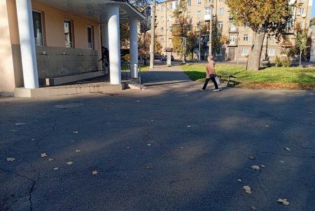 Комунальники проводять технологічне обслуговування устаткування бюветів (фото)