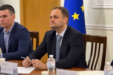 Віцепрем'єр-міністр України Олексій Кулеба провів зустріч з керівництвом Одеси (фото)