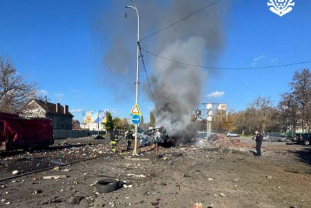 Сьогодні зранку ворог цинічно атакував ударними дронами місцевий ринок у Чорноморську. 