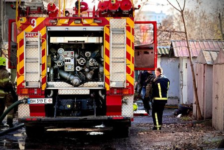 Одеса під масованим ударом БпЛА, є постраждалі та руйнування (фото)