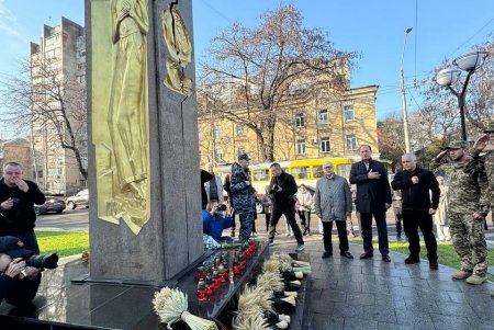 В Одесі вшанували пам’ять жертв голодоморів в Україні (фото)