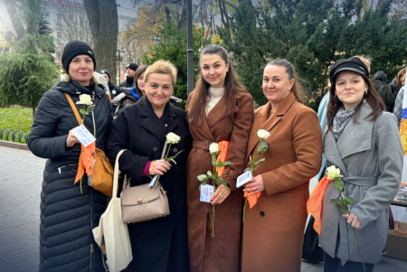 Одеса приєдналась до Всеукраїнської акції «16 днів проти насильства» (фото) Одеса приєдналась до Всеукраїнської акції «16 днів проти насильства» (фото)