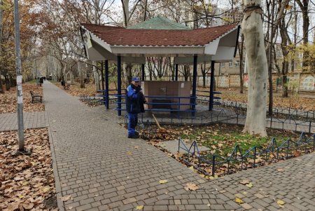 КП «Сервісний центр» щодня готує бювети до видачі води населенню (фото)