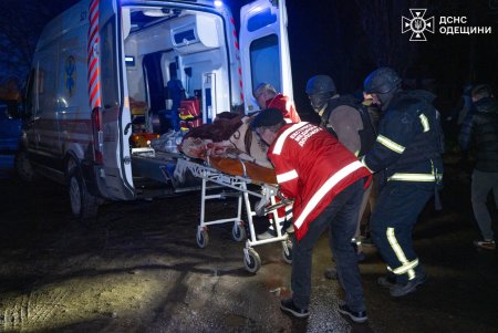 Вночі Одеса знову зазнала інтенсивної атаки ворожих безпілотників (фото)