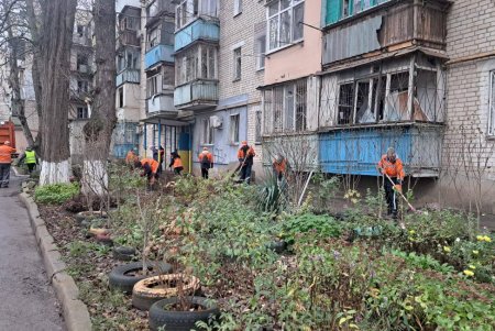 В Одесі триває ліквідація наслідків нічної атаки: зафіксовано пошкодження понад 2300 вікон (фото)