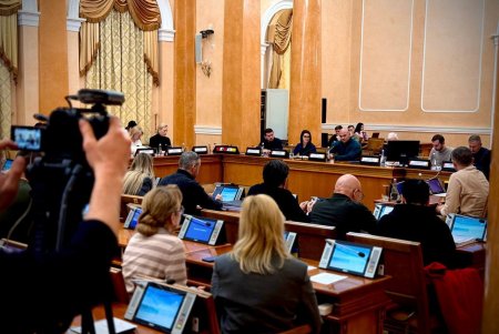 Проєкт бюджету Одеси внесено на розгляд міській раді (фото) Проєкт бюджету Одеси внесено на розгляд міській раді (фото)