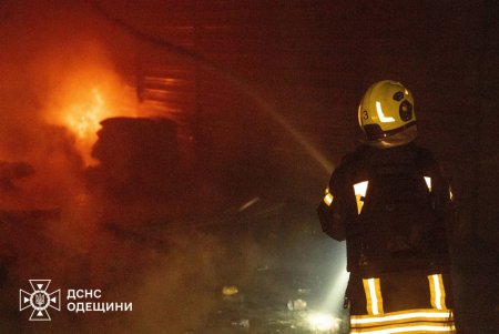 Після масованої атаки в Одесі працюють Пункти незламності та бювети. Організовано підвезення води в усі райони Після масованої атаки в Одесі працюють Пункти незламності та бювети. Організовано підвезення води в усі райони
