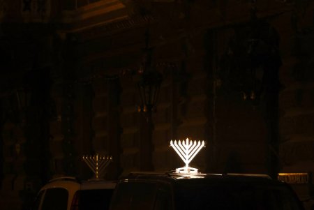 Перші свічки Ханукії запалили на Приморському бульварі Одеси (фото)