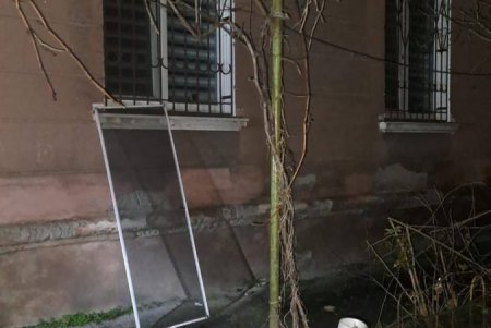 Ворог продовжує масовані атаки на Одесу: є пошкодження (фото)