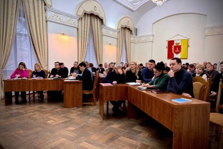 Апаратна нарада в Одесі: обговорення важливих питань і ключові рішення (фото) Апаратна нарада в Одесі: обговорення важливих питань і ключові рішення (фото)