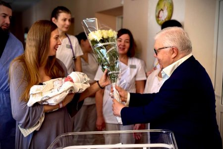 В Одесі першою новонародженою дитиною у 2026 році став хлопчик (фото)