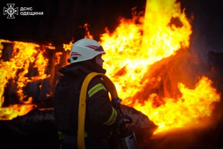 Ворог атакував портову інфраструктуру Одещини (фото)
