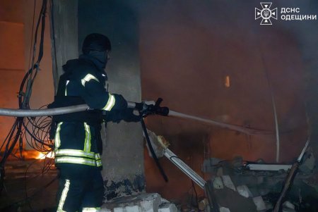 Нічна атака на Одесу: пошкоджено житлові будинки, об’єкти соцсфери, є постраждалі (фото)