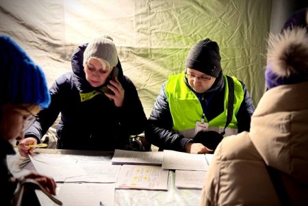 В Одесі ліквідовують наслідки ворожої атаки на місто (фото)