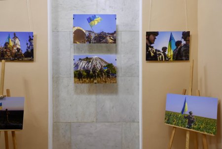 До Дня Соборності в одеській мерії відкрили виставку (фото) До Дня Соборності в одеській мерії відкрили виставку (фото)