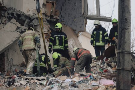 В Одесі ліквідовують наслідки нічної атаки (фото) В Одесі ліквідовують наслідки нічної атаки (фото)