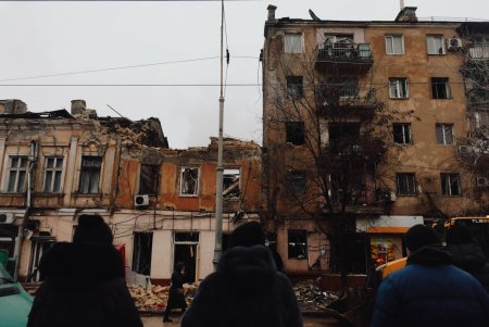 В Одесі ліквідовують наслідки нічної атаки (фото) В Одесі ліквідовують наслідки нічної атаки (фото)