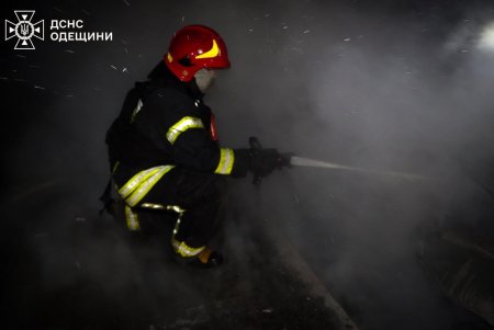 Нічний обстріл Одеси: є загиблий і постраждалі, пошкоджено житлові будинки (фото)