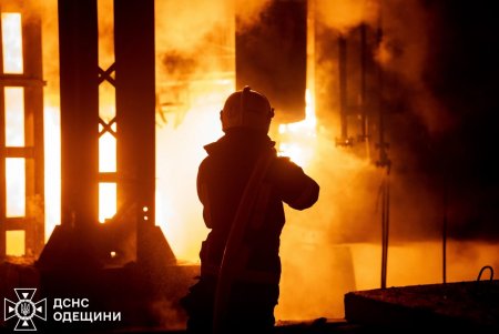 Ворог вчергове завдав масованого удару безпілотниками по Одесі (фото)