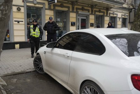 В Одесі запроваджено контроль за використанням паркомісць для осіб з інвалідністю (фото)