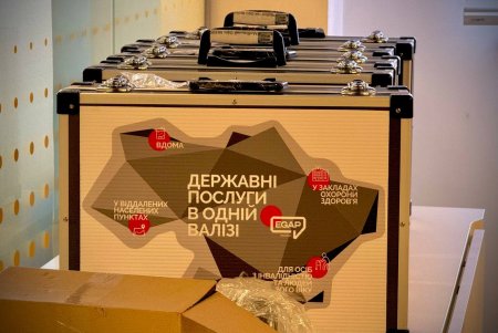 Одеса отримала п’ять мобільних офісів для надання адмінпослуг «на дому» (фото)