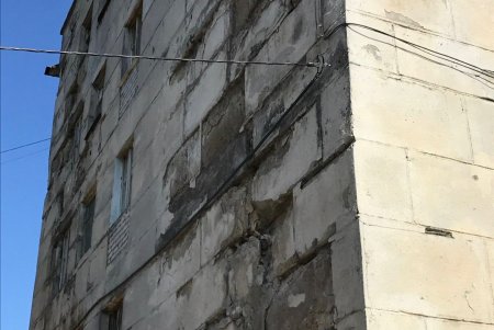 На вулиці Юхима Фесенка відбулася зустріч із мешканцями щодо питань житлово-комунального господарства