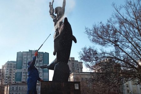 КП «Сервісний центр» готує до запуску фонтани та наводить лад на підпорядкованих територіях (фото)