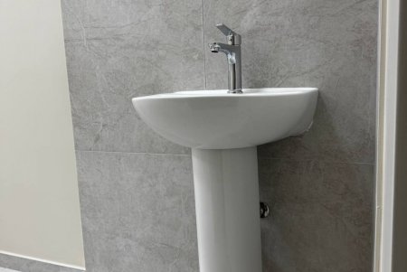 В Одесі завершується реконструкція терапевтичного відділення лікарні №1 (фото, відео)