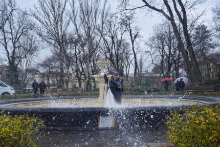 В Одесі розпочався сезон фонтанів (фото, відео)