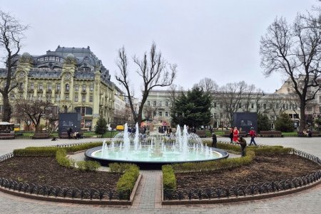 В Одесі розпочався сезон фонтанів (фото, відео)