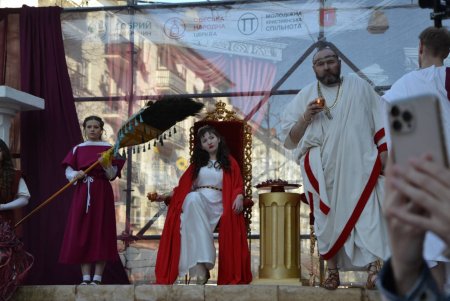 На Дерибасівській в Одесі провели Пасхальну реконструкцію (фото)