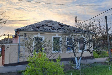 Комунальні служби Одеси оперативно ліквідовують наслідки удару (фото)