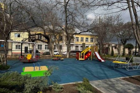 Сучасні дитячі майданчики відкрили в одному з дитсадків Одеси (фото) Сучасні дитячі майданчики відкрили в одному з дитсадків Одеси (фото)