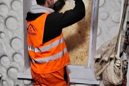 Приморському районі ліквідовують наслідки масованої атаки (фото)