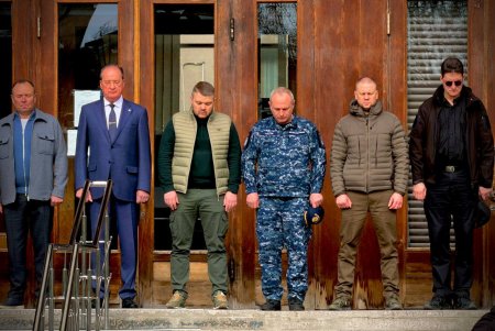 В Одесі урочисто підняли Військово-Морський Прапор ЗСУ (фото)