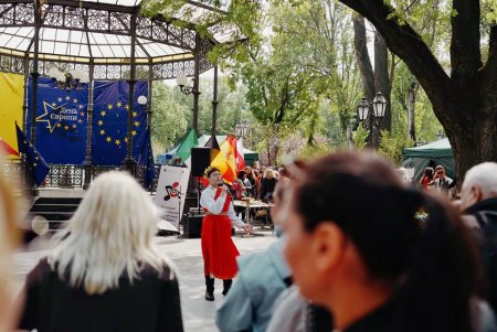 Святкування Дня Європи: концерт у Міському саду Одеси (фото)