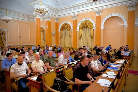 В Одесі провели апаратну нараду щодо відновлення після атак і підтримки енергоефективності ОСББ (фото)