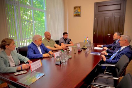 Керівництво Одеси провело зустріч з Послом Ізраїля (фото) Керівництво Одеси провело зустріч з Послом Ізраїля (фото)