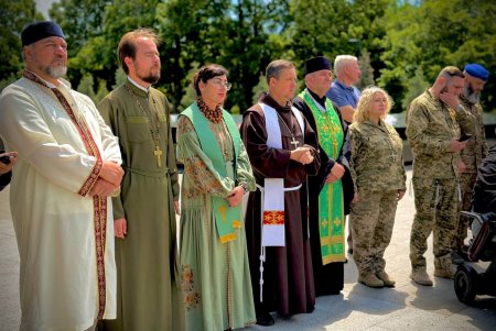 Дзвін памʼяті за полеглими Героями лунав в Одесі (фото) Дзвін памʼяті за полеглими Героями лунав в Одесі (фото)