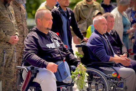 Дзвін памʼяті за полеглими Героями лунав в Одесі (фото) Дзвін памʼяті за полеглими Героями лунав в Одесі (фото)