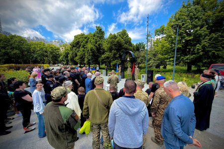 Дзвін памʼяті за полеглими Героями лунав в Одесі (фото) Дзвін памʼяті за полеглими Героями лунав в Одесі (фото)