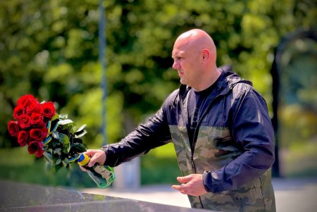 Дзвін памʼяті за полеглими Героями лунав в Одесі (фото) Дзвін памʼяті за полеглими Героями лунав в Одесі (фото)